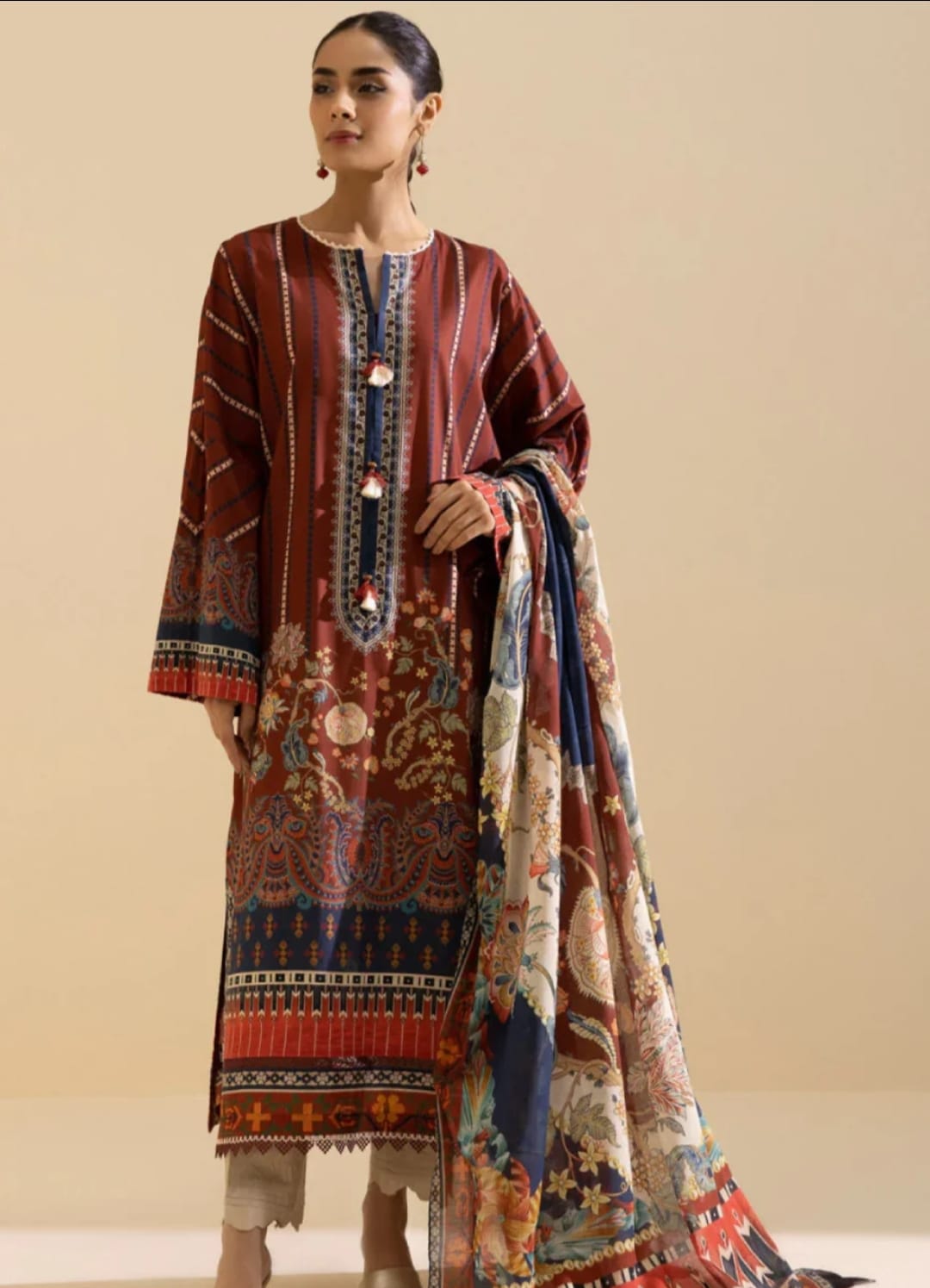 Sapphire 3 Piece Printed Lawn Suit
