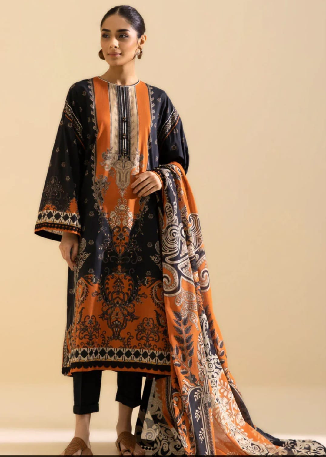 Sapphire 3 Piece Printed Lawn Suit