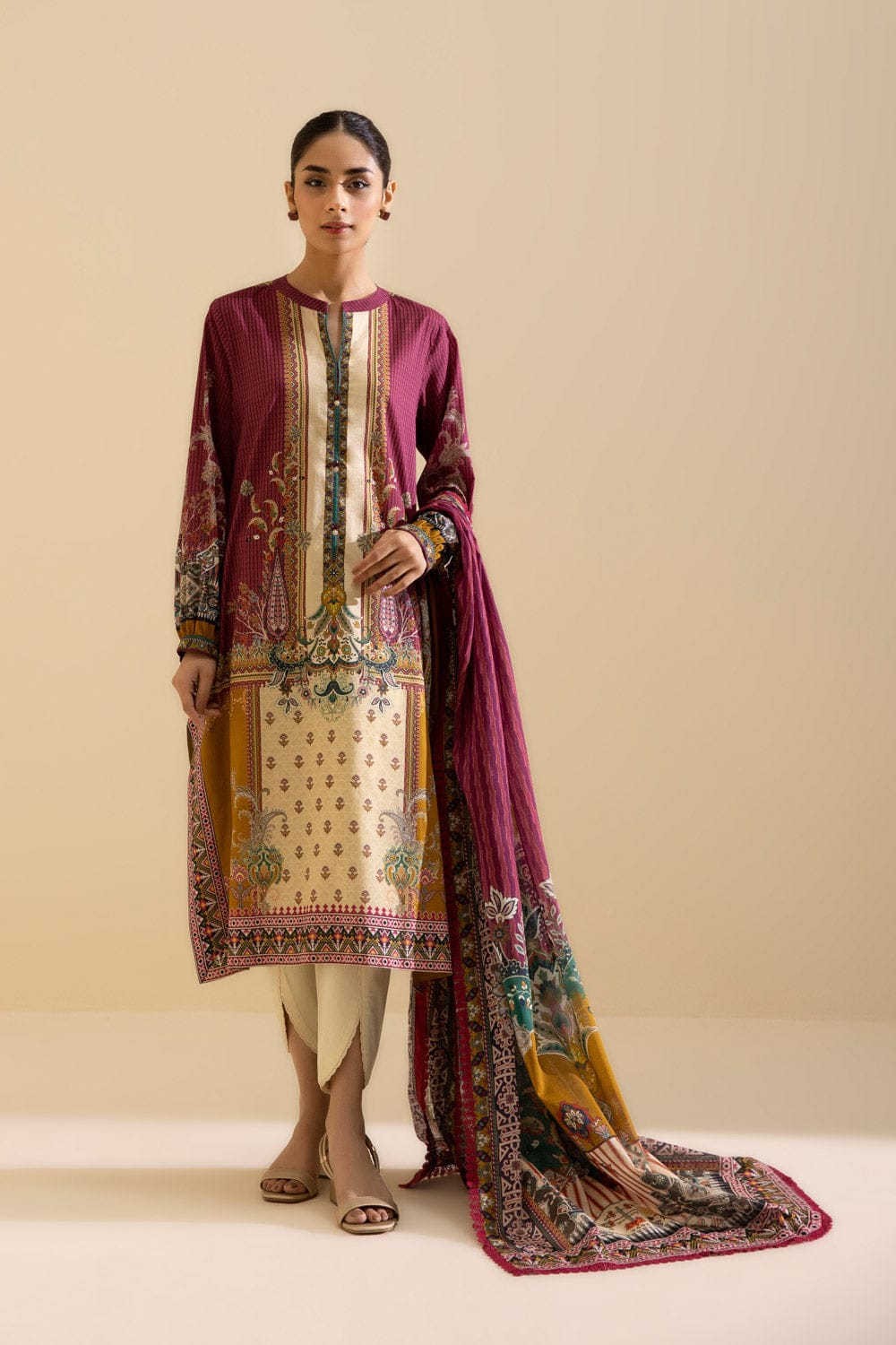 Sapphire 3 Piece Printed Lawn Suit